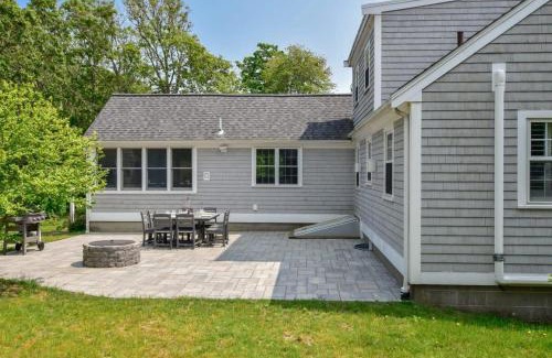 South Harwich House | Walk 300 Yards to Beach!
