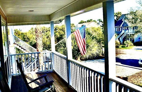 Edisto Island House | Walk 600' to Beach, Slp 10, Wi-Fi, Tidal Cr, perfect for family