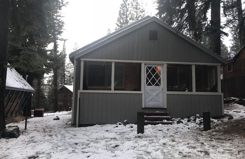 Tahoe City House | Walk downtown and close to Squaw/Alpine/Lake