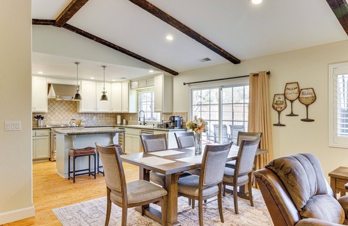 Murphys House | Walk Downtown: Remodeled Home in Murphys w/Yard!
