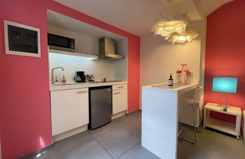 Oranjestad Apartment | WALK IN 3 MIN TO BEACH & SHOPS & BEST RESTAURANTS FROM LAGOON STUDIO # 4