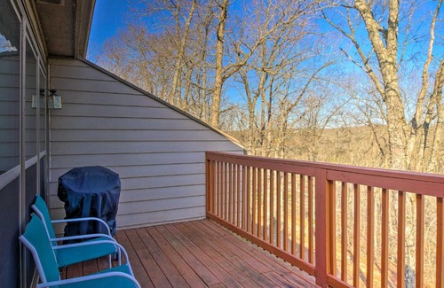 Branson West Apartment | Walk-In Branson West Condo with Balcony, Pool Access