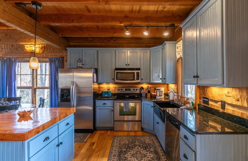 Boone Cabin | Walk in the Clouds - Rustic Cabin with Hot Tub, Outdoor fireplace, Fenced Dog Area