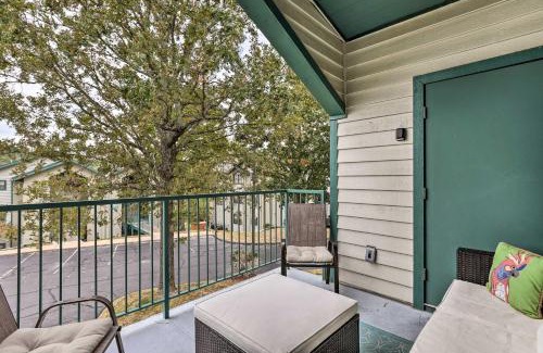 Branson Apartment | Walk to 76 Strip! Pet-Friendly Branson Retreat
