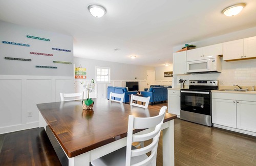 Atlantic Beach House | Walk to Atlantic Beach: Family Gem w/Fenced Yard