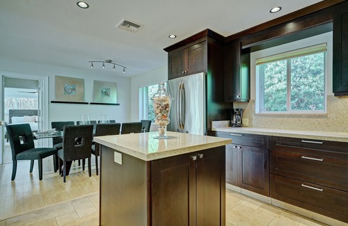 Lauderdale-by-the-Sea House | Walk to Beach & Restaurants! 4BR Heated, Salt Water Pool with Tiki Hut!