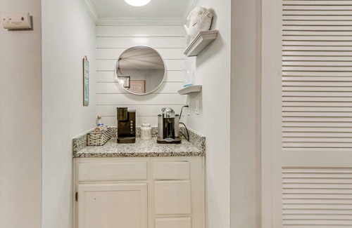 Palmetto Dunes Condo | Walk to Beach: Hilton Head Condo w/Screened Porch