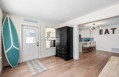 Ortona Park House | Walk to Beach – 3BR w/Heated Pool & Fenced Yard