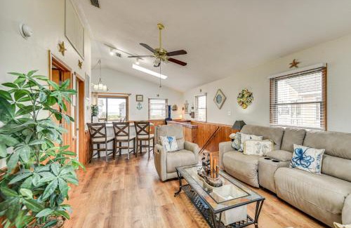 Kill Devil Hills House | Walk to Beach and Restaurants Outer Banks Retreat