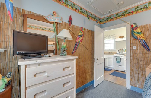 Cape May - Wildwood Cottage | Walk to Beach & Boardwalk: Jersey Shore Cottage!