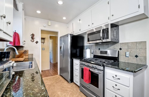 Terramar House | Walk To Beach | BBQ | Fire Pit | Outdoor Dining