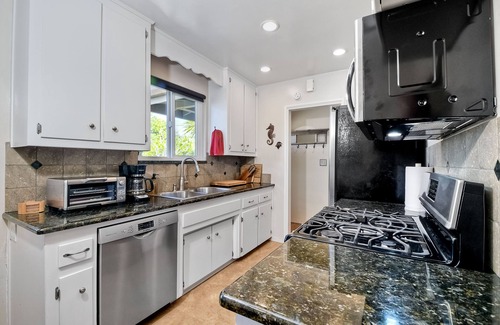 Terramar House | Walk To Beach | BBQ | Fire Pit | Outdoor Dining