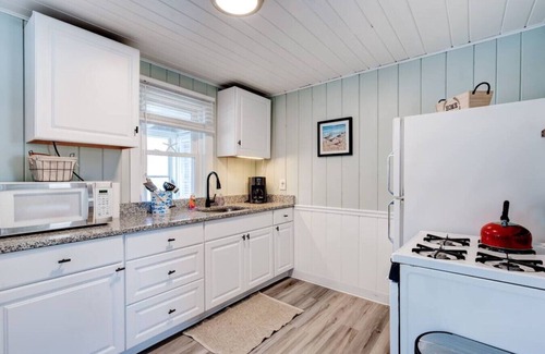 Hampton Apartment | Walk to beach combo 2&3
