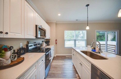 East Ocean View House | Walk to Beach: Group Getaway in Coastal Virginia