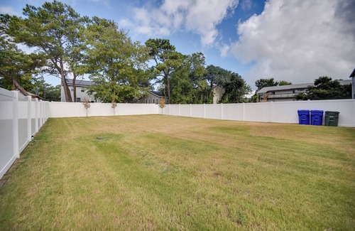 East Ocean View House | Walk to Beach: Group Getaway in Coastal Virginia