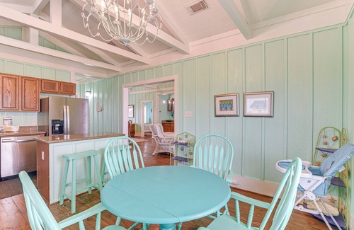 Port Bolivar House | Walk to Beach: Home w/Hot Tub & Deck in Gilchrist