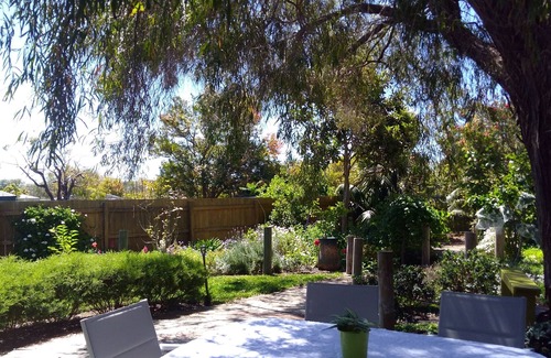 West Busselton House | Walk to Beach, Local Shops and Relax in Comfort and Style