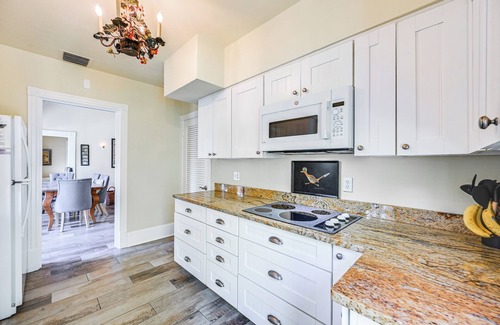 Coquina Sands House | Walk to Beach: Old Naples Escape w/Private Pool!