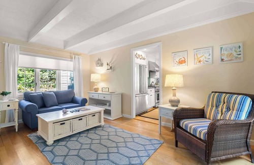 South Chatham House | Walk to Beach, Private Patio and Backyard!