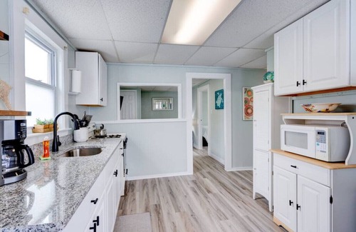 Hampton Apartment | Walk to beach unit 1