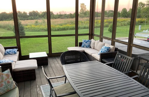 Dicken House | Walk to Big House, hot tub after the game!