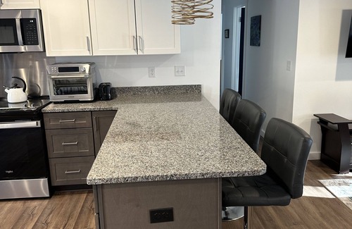 North Downtown Apartment | Walk to breweries, live music, restaurants, parking, fenced yard.