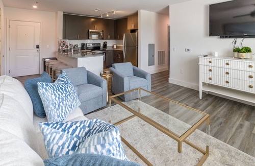 Oxford Condo | Walk to Campus & The Square with 2 Parking Spaces!