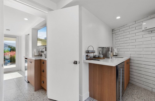 Desert River Estates House | Walk to Coachella! Sleeps 16+, Mountain views - with pool & spa, Private 2-acres
