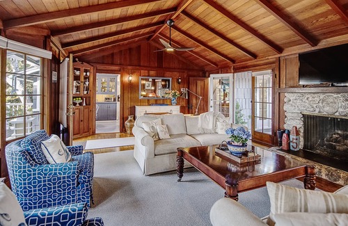 Golden Rectangle House | Walk to Concours d'Elegance, AT&T Pro Am, U.S. Open Golf Tourny! Steps to Beach!