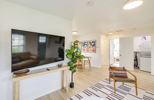 Central Arlington House | Walk to Cowboys Games: Arlington Home w/Hot Tub!