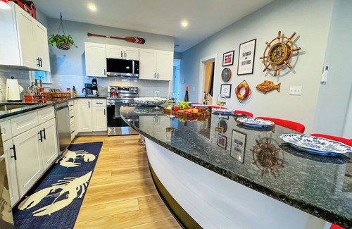 Gloucester House | Walk to DNTN/Beach/Beauport, Boat Island, New Home