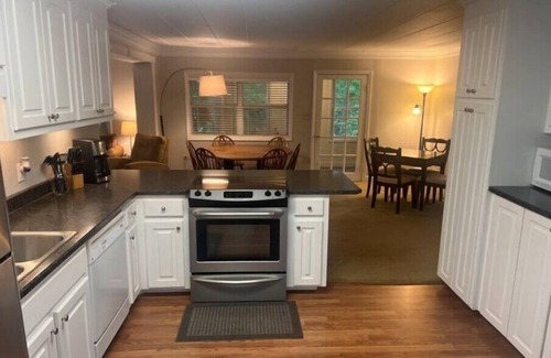 Blowing Rock House | Walk to downtown Blowing Rock- Sleeps 16!nn