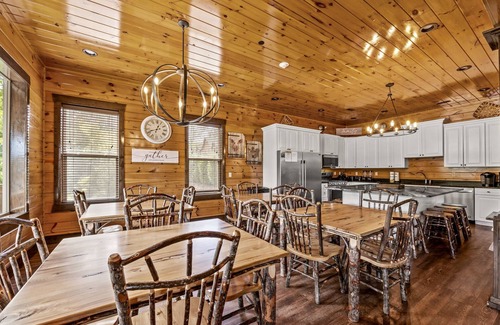 Gatlinburg Cabin | Walk to Downtown Gatlinburg! Game/Theater Room, Pool Access, Hot Tub! Sleeps 64
