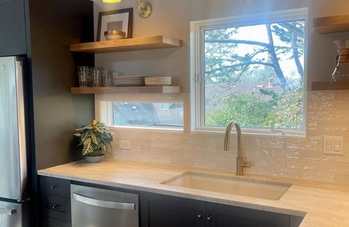 Sebastopol House | Walk to Downtown Sebastopol Luxe Vacation Living
