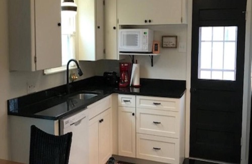 New Braunfels House | Walk to Downtown Shops, Restaurants, Farmers Market, & River