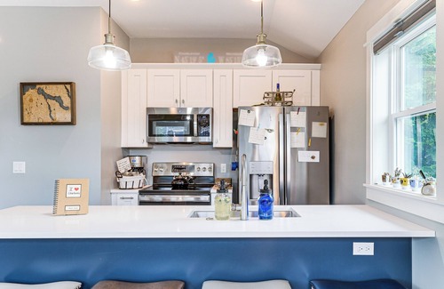 Charlevoix Condo | Walk to Dtwn: Charlevoix Condo w/Fireplace