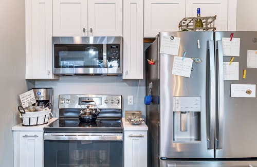 Charlevoix Condo | Walk to Dtwn: Charlevoix Condo w/Fireplace