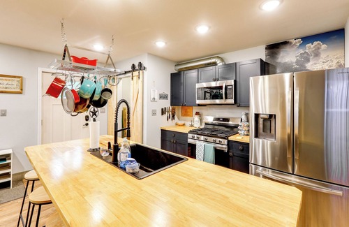 Fairbanks House | Walk to Dtwn: Dog-Friendly Retreat in Fairbanks!