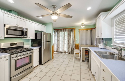 Puyallup House | Walk to Eats & Events! Downtown Puyallup Home