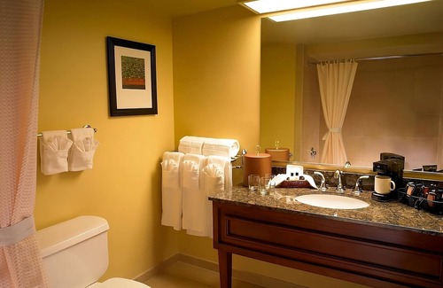 Laughlin Hotel | Walk to Entertainment & Riverwalk! Spacious, Pool, Casino, Game Room, Bars!