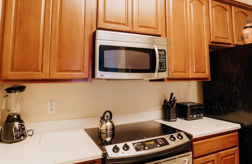 Florida Central Atlantic Coast Condo | Walk to Epic Universe! 2BR Vista Cay Condo—Book Now & Save!