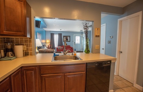 Harrisburg - Hershey House | Walk To Everything In Downtown Harrisburg - 5 min to Farm Show - Private Parking