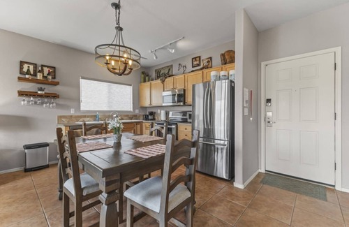 Fountain Hills Apartment | Walk to Fountain Park! Ground-Floor Condo w/Pool, Spa & Private Patio