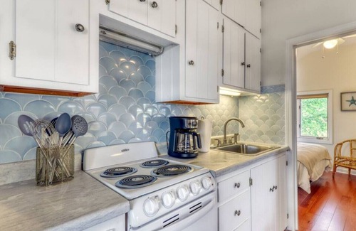 Kennebunkport Cottage | Walk to Goose Rocks Beach! Cozy Cottage with Marsh Views!