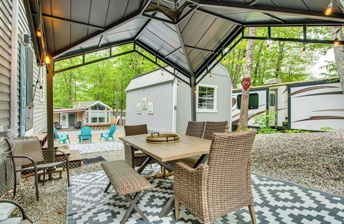Lochmere Cabin | Walk to Lake Beaches: Cabin w/Patio in Belmont!
