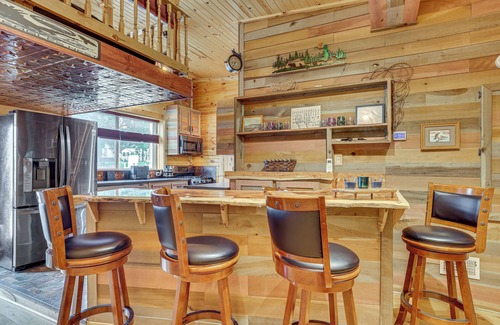 Pepin Apartment | Walk to Lake & Dining: Couple’s Cottage in Pepin
