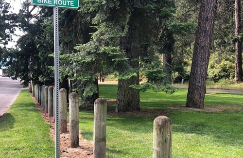 Coeur d'Alene Cottage | Walk to Lake, DT CdA & hike Tubbs Hill. Perfect location & brand new everything!