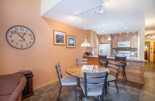 Mountain House Condo | Walk to Lift | Pool, Hot Tub & Biking