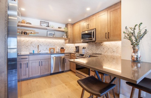 Warrior's Mark Condo | Walk to Lifts & Main St | Hot Tub
