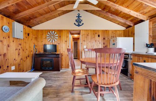 York Beach House | Walk to Long Sands Beach Cottage with Fire Pits!